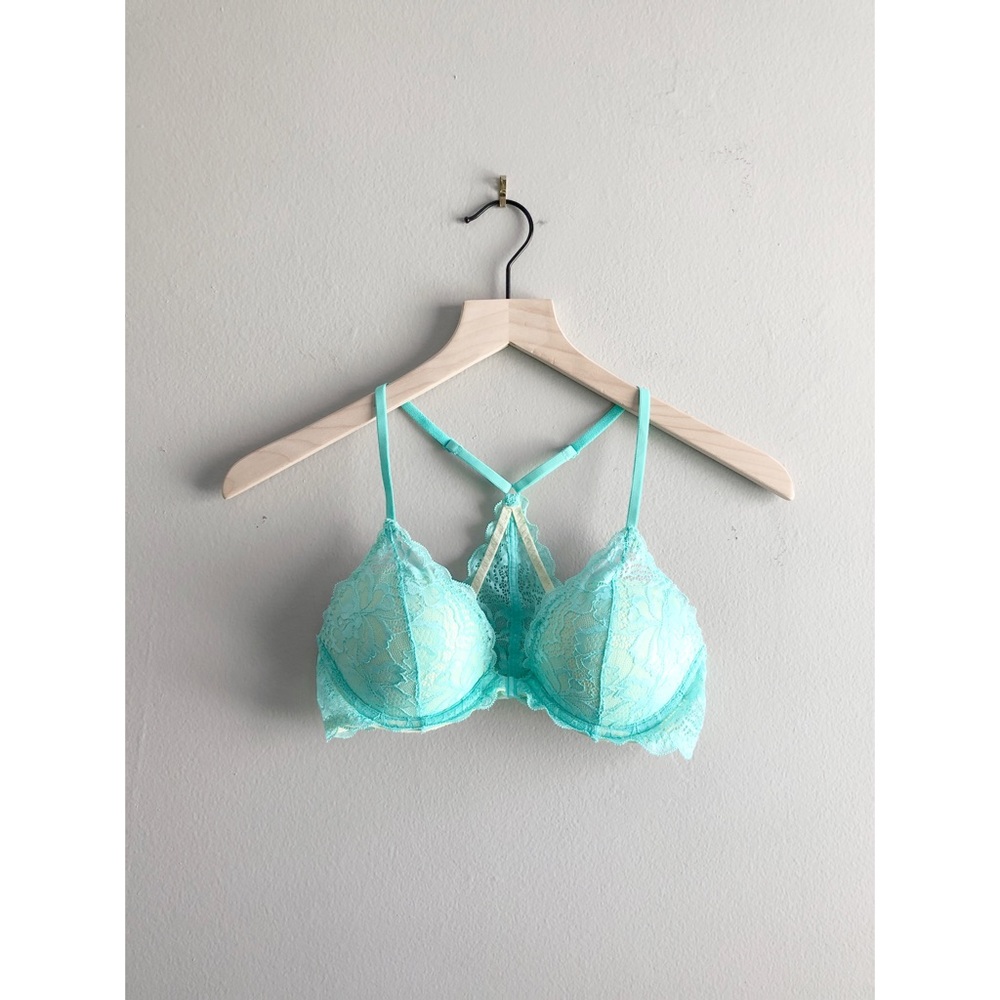 PINK Victoria’s Secret Lace Push-Up Bra